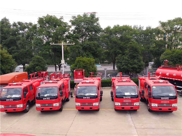 5辆双排座小型简易消防车发往广东广州