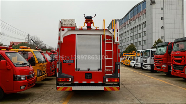 一汽解放8吨泡沫消防车_JDF5192GXFPM80/C6型泡沫消防车_解放8吨消防车