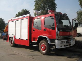 准备出口的五十铃抢险救援消防车图片及技术参数