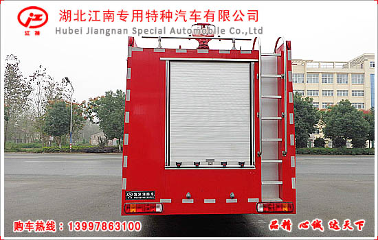 豪沃16吨水罐消防车图片