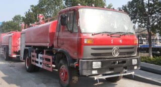 公司出口8辆东风145消防洒水车至泰国