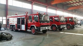 我公司为客户订制3辆五十铃12吨消防车