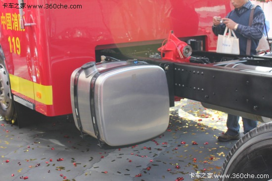 一汽城市主战消防车新品发布会在京举行