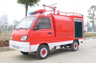 长安消防洒水车与福田小型消防洒水车对比