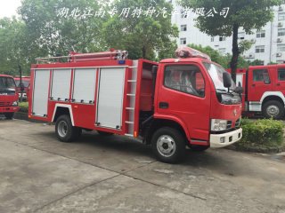 我公司东风3吨水罐消防车服务德阳市凯达门业