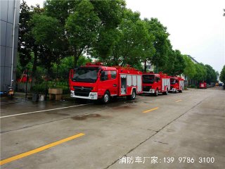 三台东风凯普特消防车发往黑龙江某镇政府