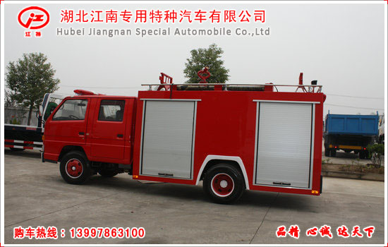 江铃2吨水罐消防车