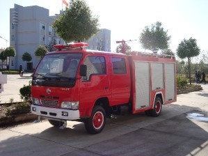 东风小霸王水罐消防车