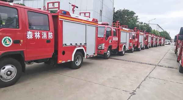 19台国六五十铃森林消防车奔赴深圳服务深圳森林消防