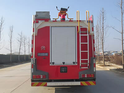 重汽豪沃16吨水罐消防车图片2